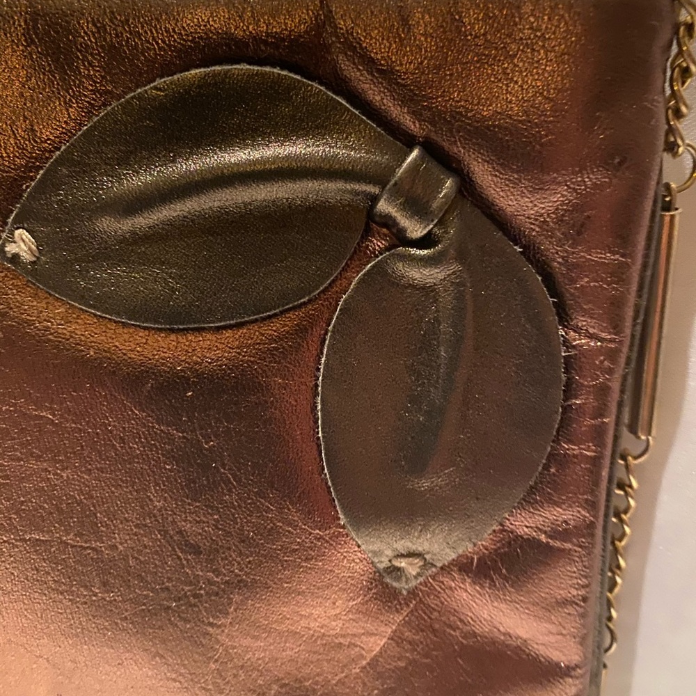 Handbag - Picture 2 of 6